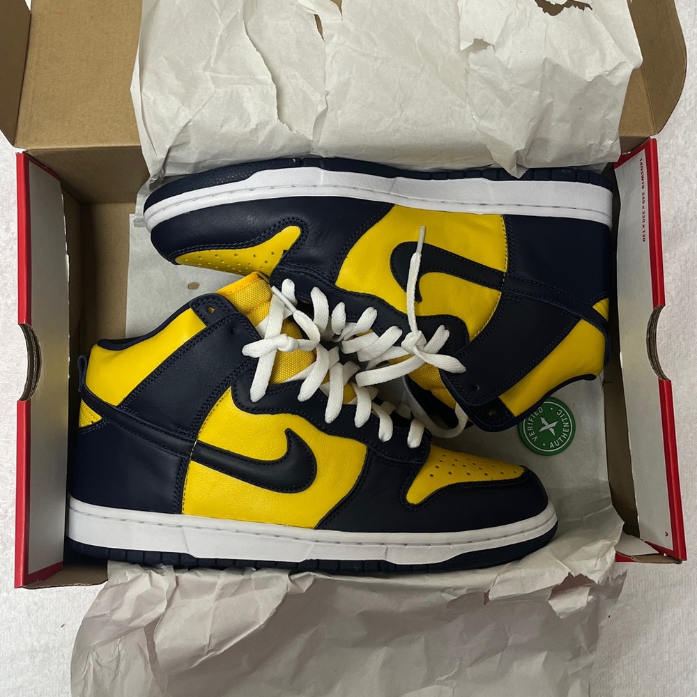 Nike Dunk High SP Retro Michigan Shoes Sneakers Men’s 9.5 Varsity Maize Navy - Picture 2 of 10